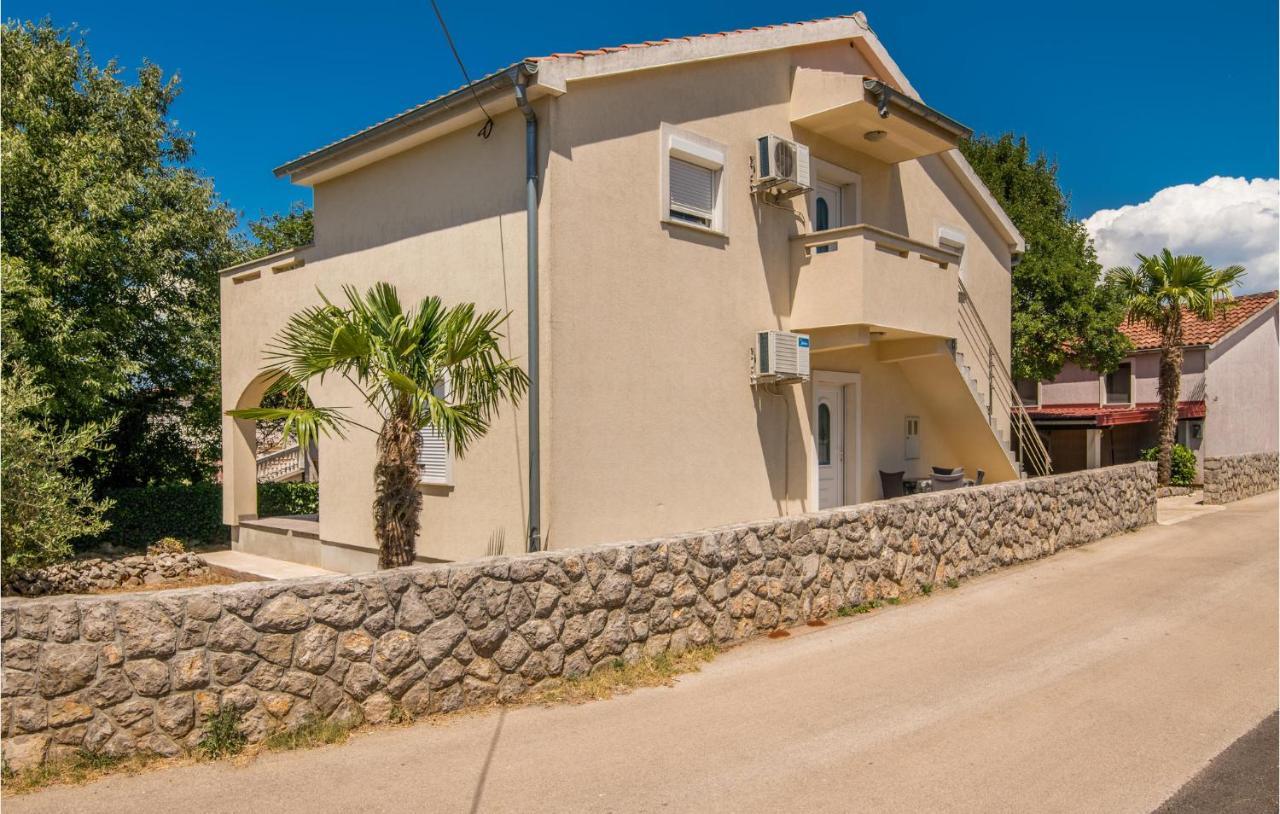 Nice Apartment In Malinska Dubasnica With Kitchen エクステリア 写真